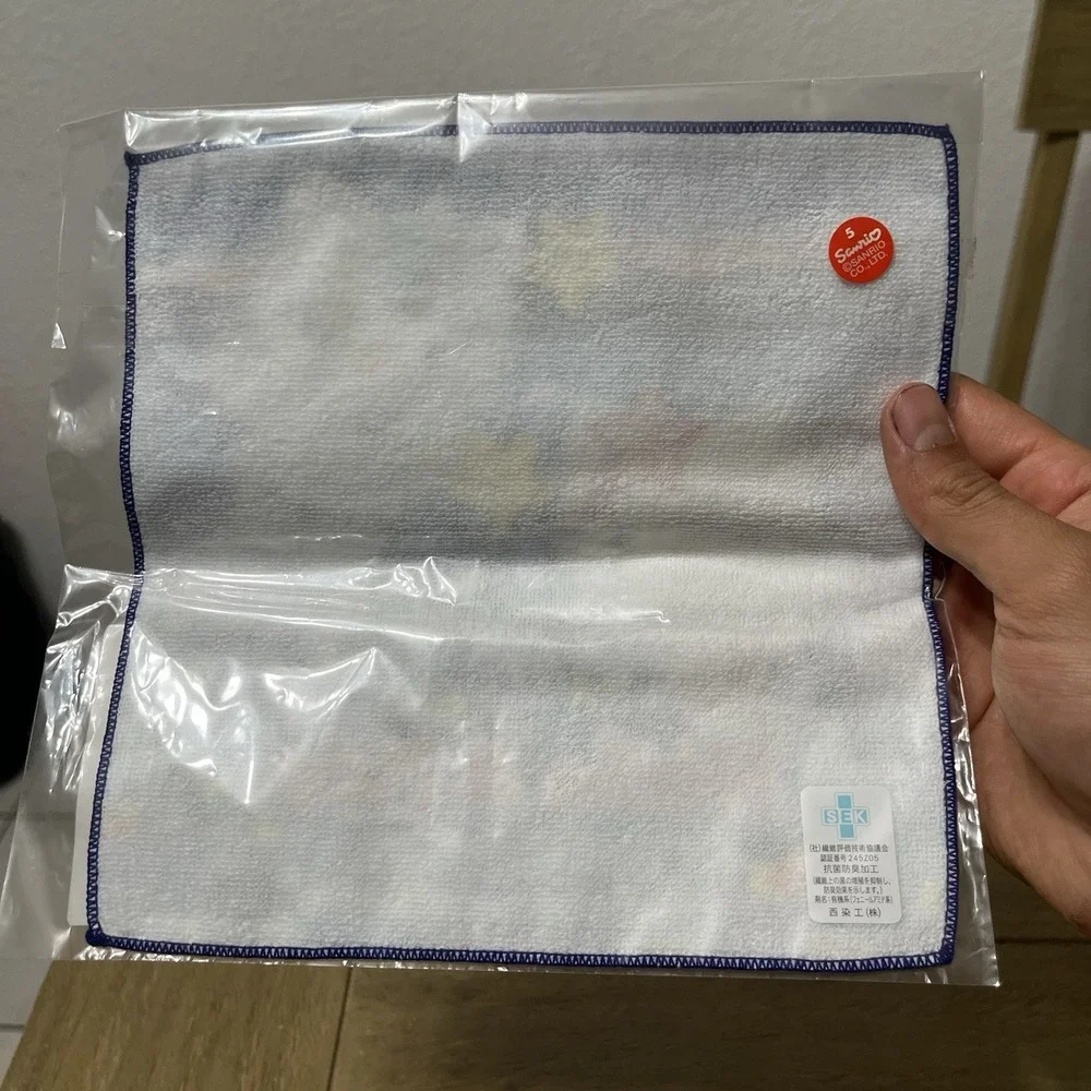 VTG Hello Kitty Local Edition Towel Hanky Hokkaido Hakodate Version 2003 Y2K NOS